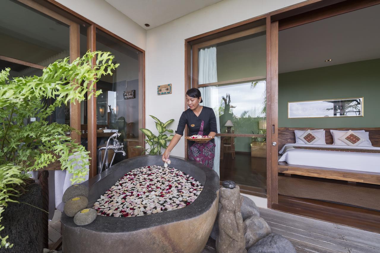 The Longhouse, Jimbaran - Bali Otel Dış mekan fotoğraf