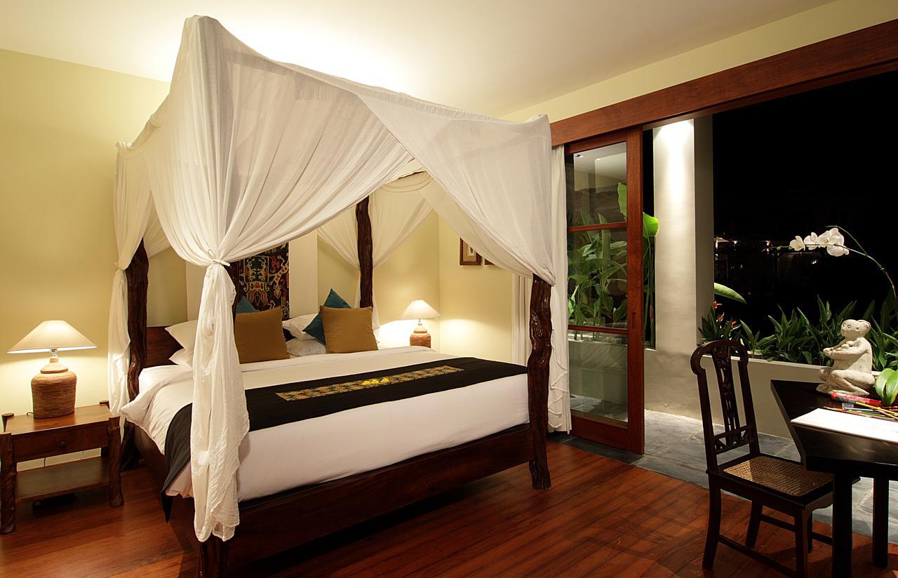 The Longhouse, Jimbaran - Bali Otel Dış mekan fotoğraf