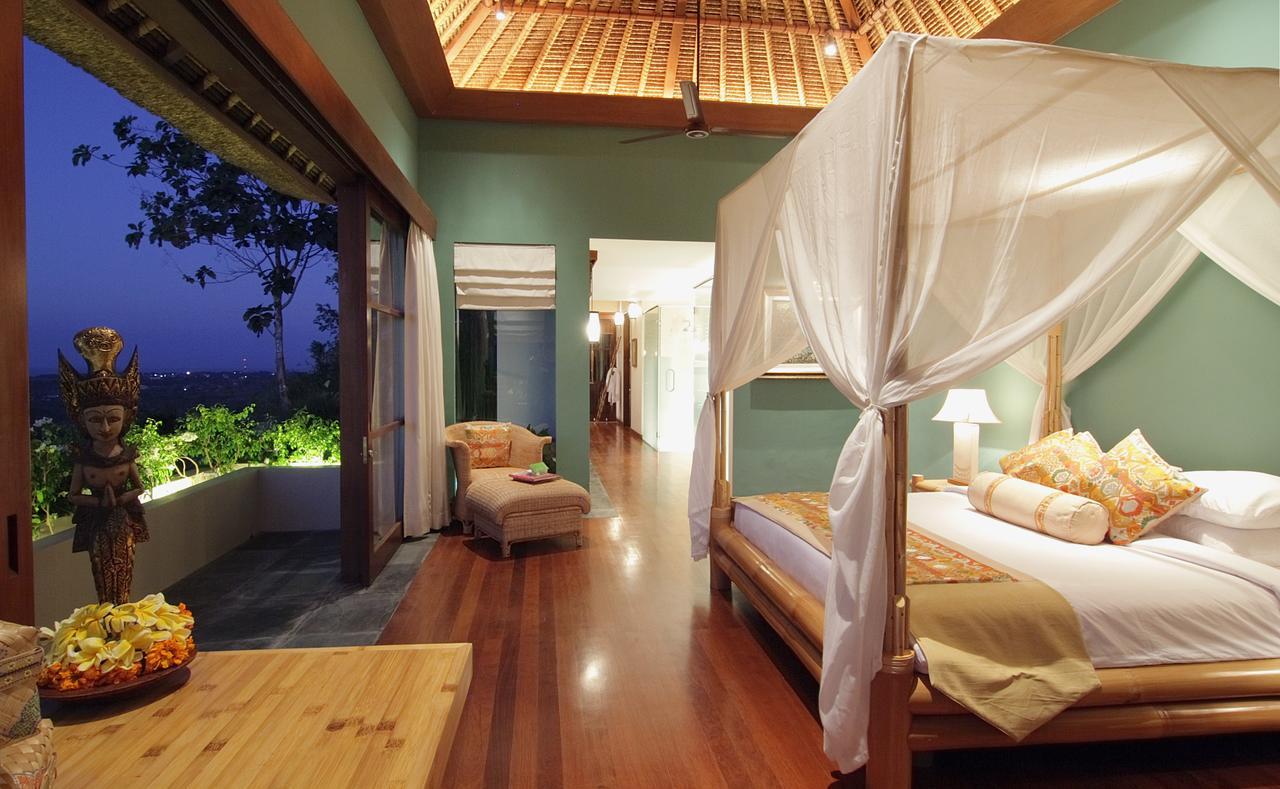 The Longhouse, Jimbaran - Bali Otel Dış mekan fotoğraf