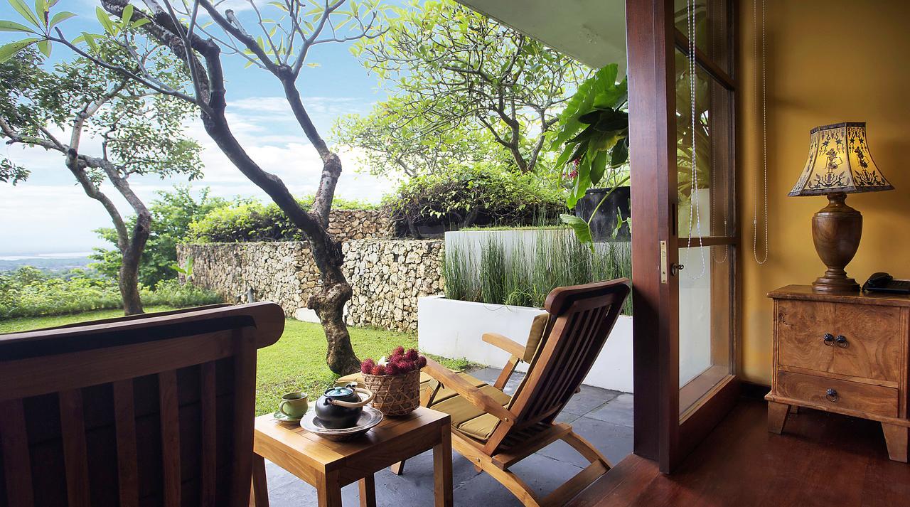 The Longhouse, Jimbaran - Bali Otel Dış mekan fotoğraf