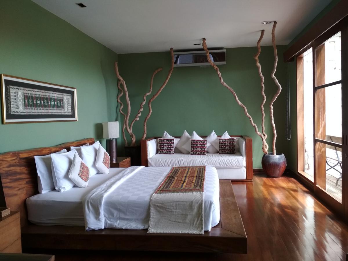The Longhouse, Jimbaran - Bali Otel Dış mekan fotoğraf