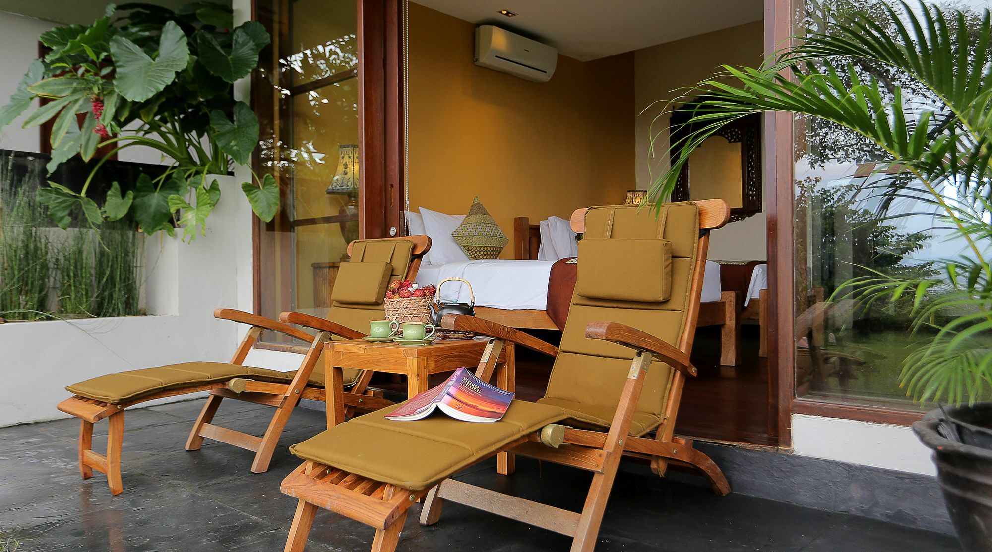 The Longhouse, Jimbaran - Bali Otel Dış mekan fotoğraf