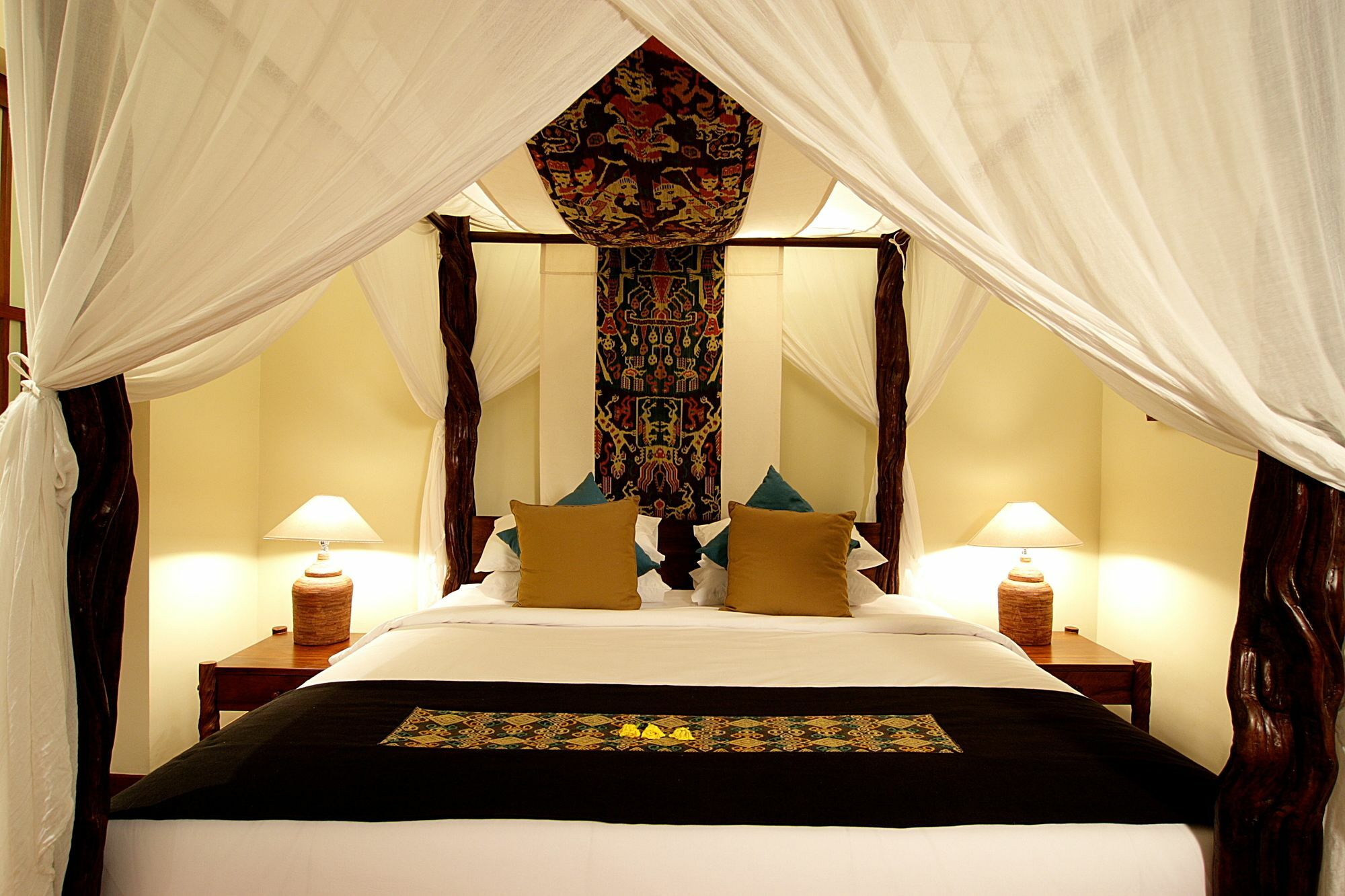 The Longhouse, Jimbaran - Bali Otel Dış mekan fotoğraf