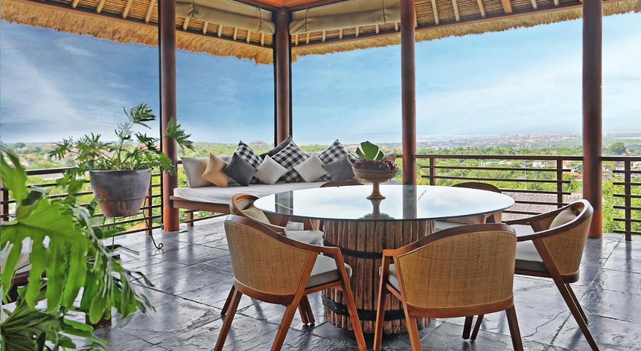 The Longhouse, Jimbaran - Bali Otel Dış mekan fotoğraf