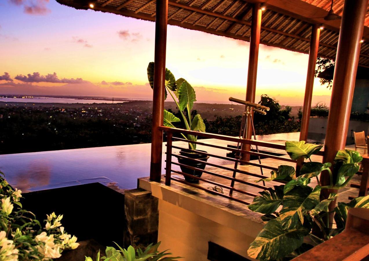 The Longhouse, Jimbaran - Bali Otel Dış mekan fotoğraf