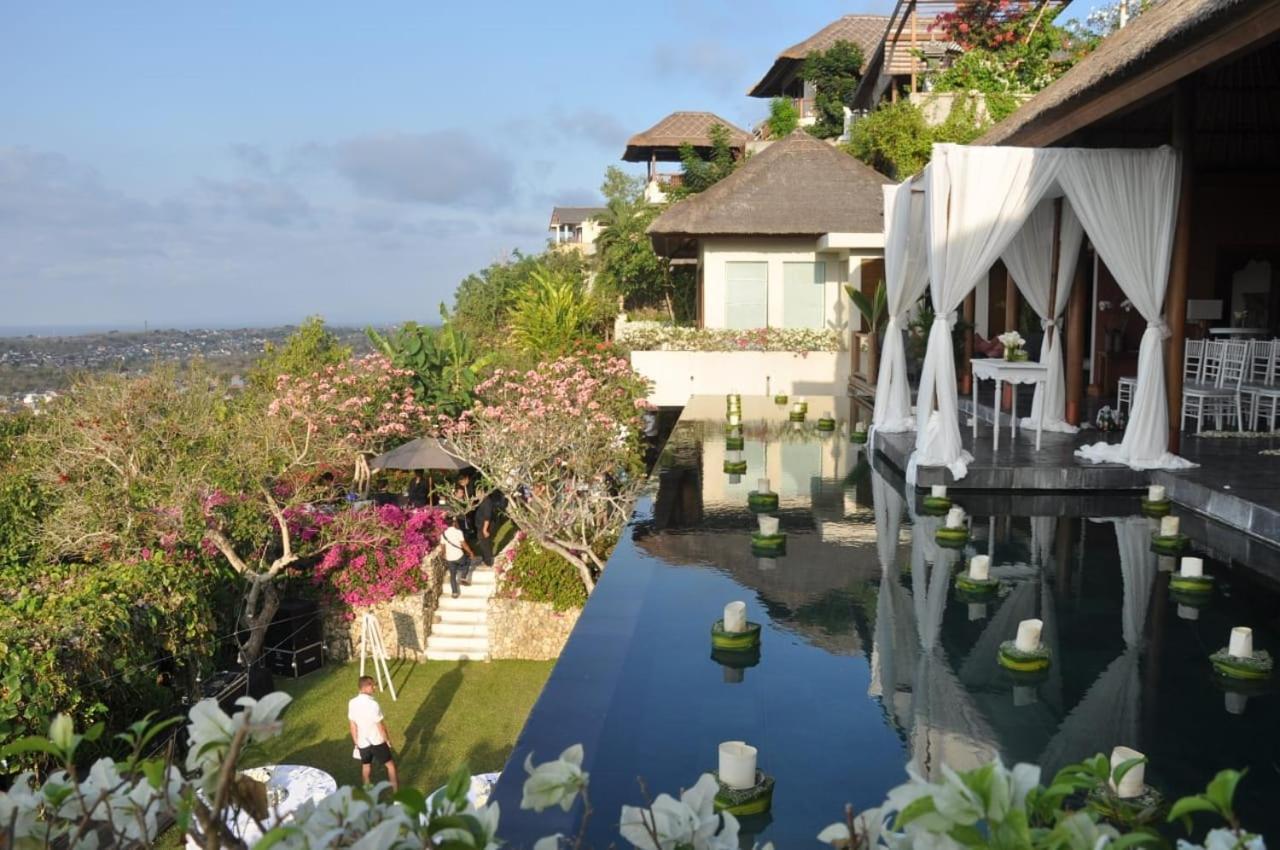 The Longhouse, Jimbaran - Bali Otel Dış mekan fotoğraf
