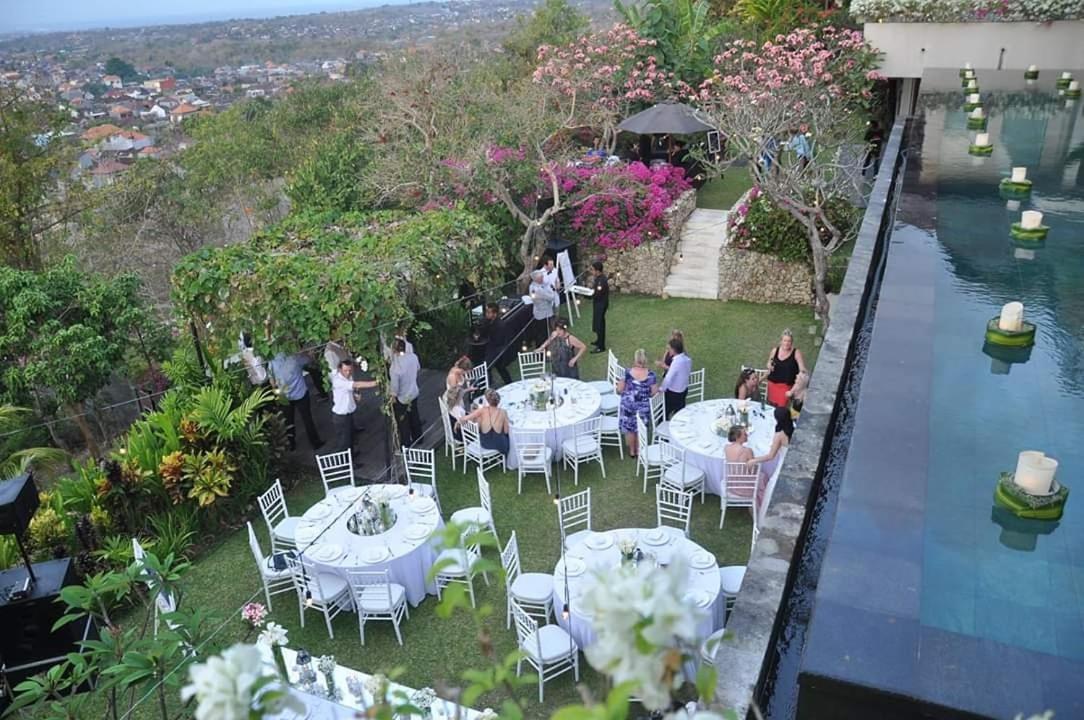 The Longhouse, Jimbaran - Bali Otel Dış mekan fotoğraf